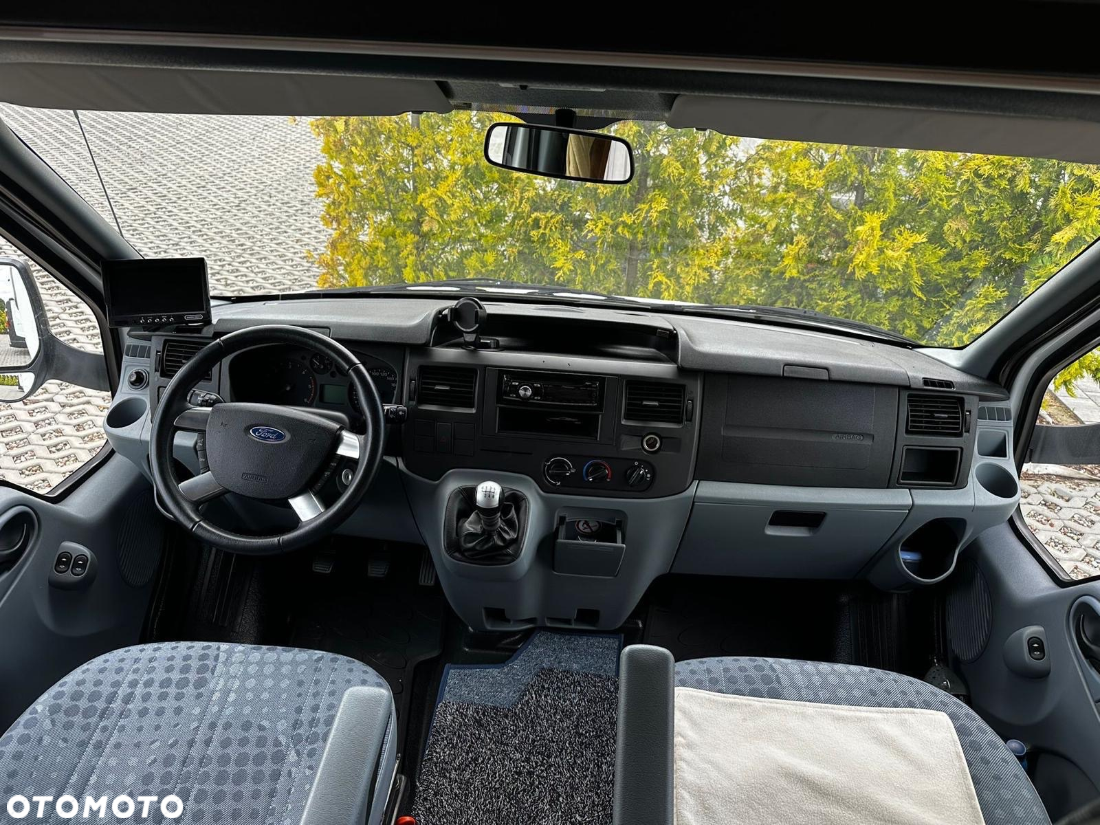 Ford Transit - 6