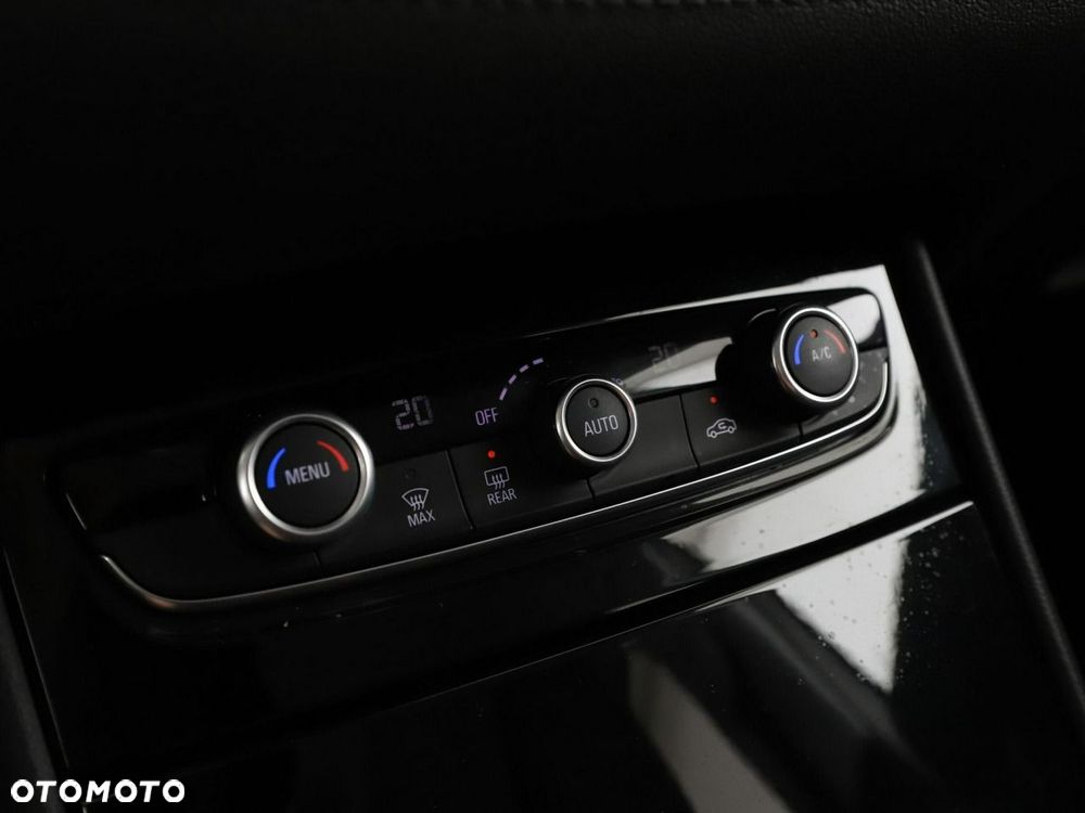 Opel Grandland X 1.2 Start/Stop Automatik Business INNOVATION - 28