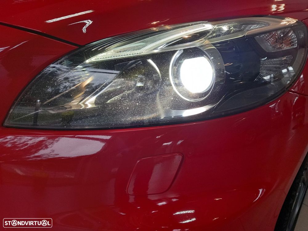 Volvo V40 2.0 D2 R-Design - 24