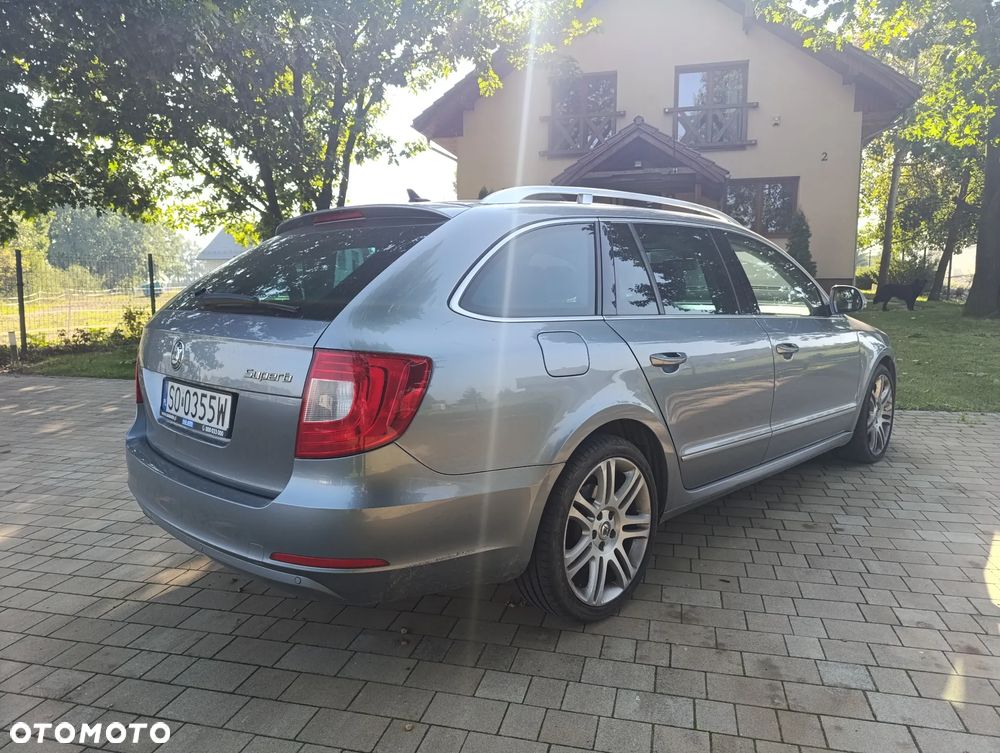 Skoda Superb 2.0 TDI Elegance DSG - 4