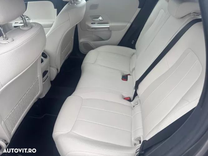 Mercedes-Benz GLA 200 d 4MATIC Aut. - 15