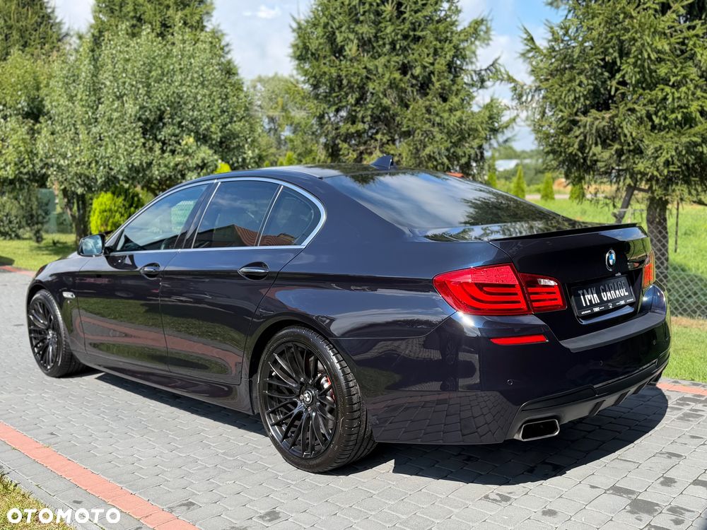 BMW Seria 5 520i Sport-Aut - 37