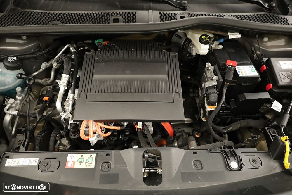 Peugeot e-2008 50 kWh Allure - 25