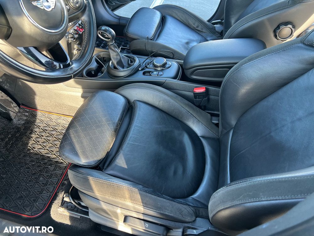 Mini Countryman Cooper SD ALL4 AT - 14