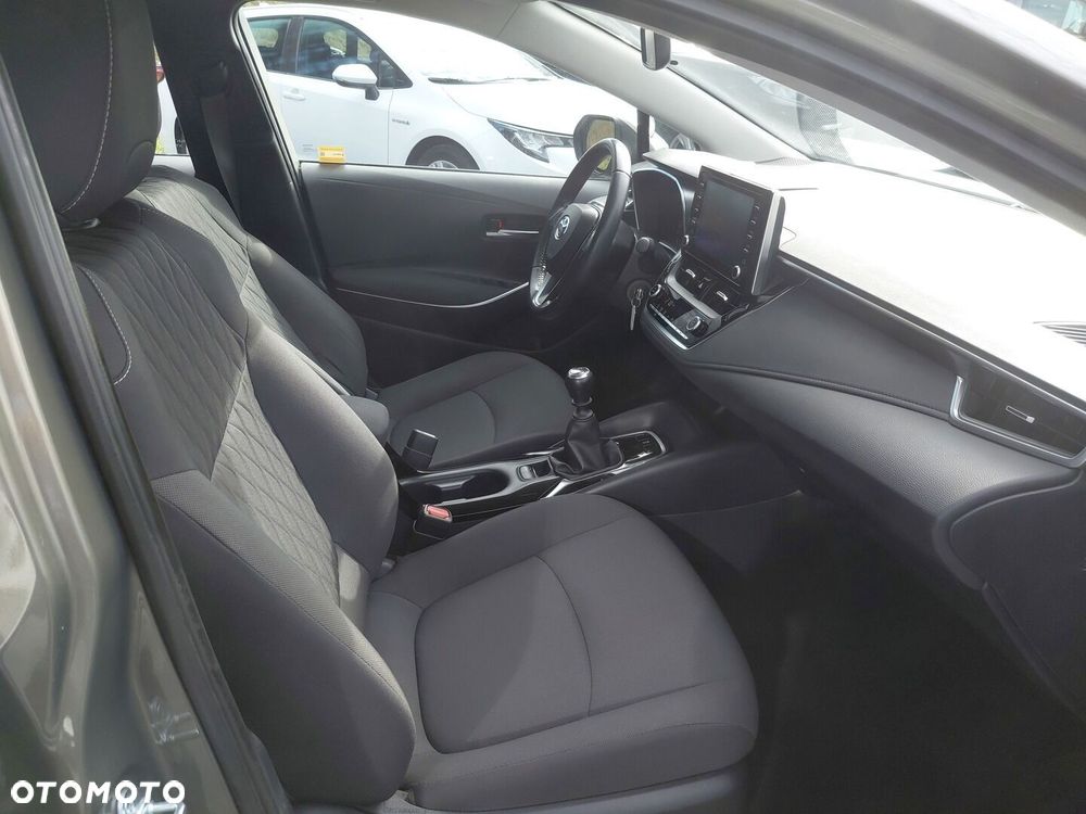 Toyota Corolla - 9