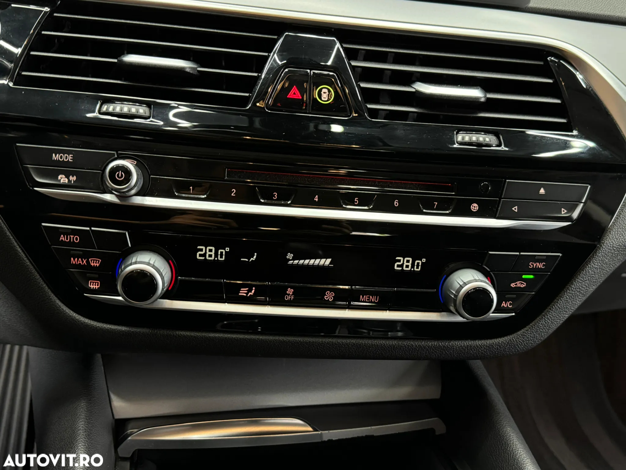 BMW Seria 5 520d xDrive Aut. - 7
