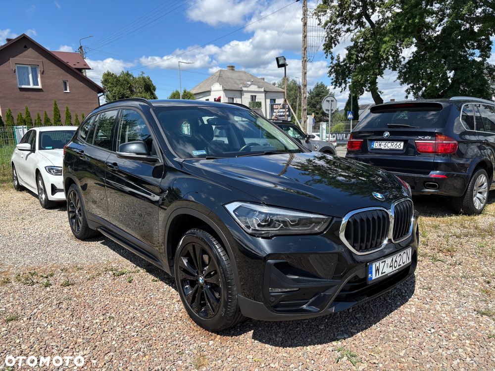 BMW X1 sDrive18i Sport Line - 24
