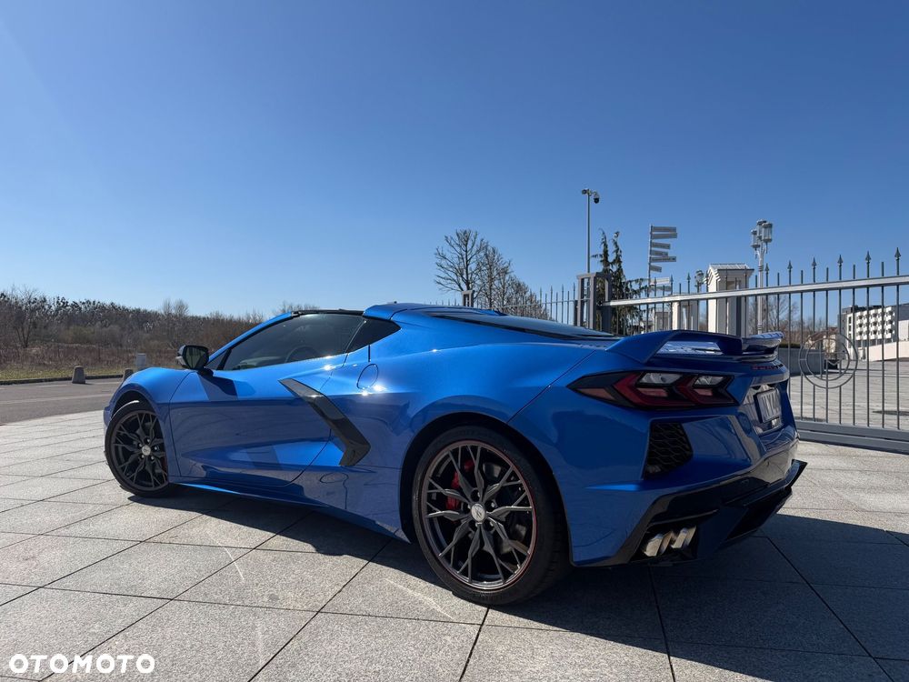 Chevrolet Corvette - 11