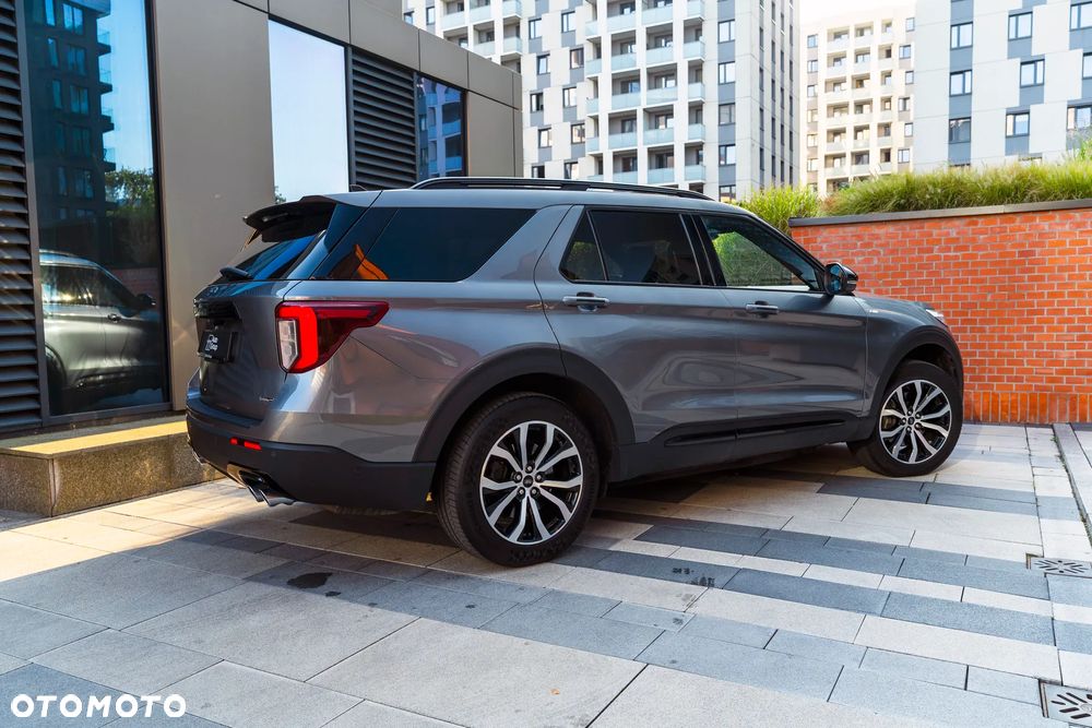 Ford Explorer 3.0 EcoBoost PHEV 4WD ST-Line - 35