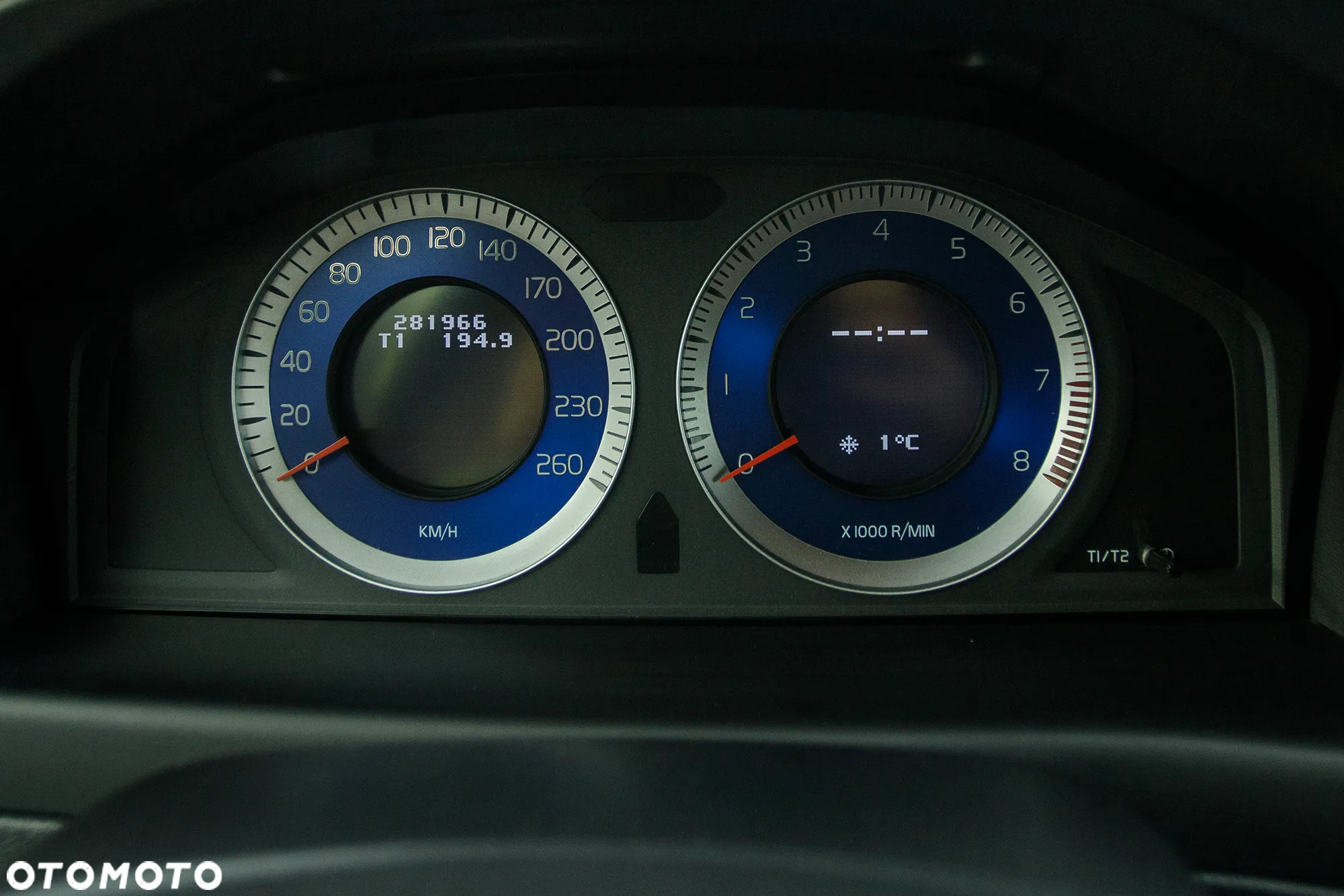 Volvo V70 2.5T R-Design Summum - 26