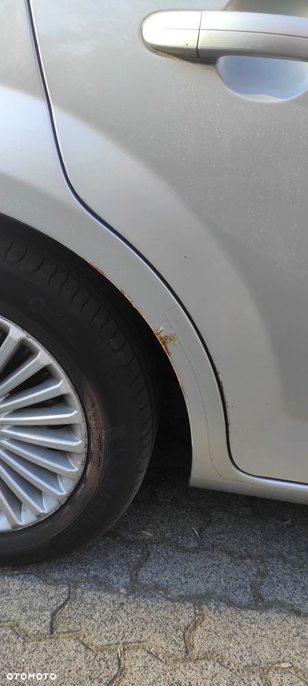 Ford Mondeo - 11