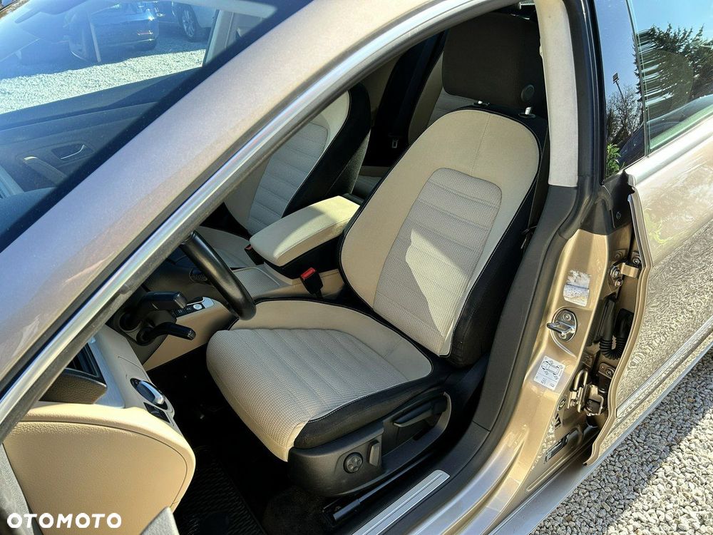Volkswagen Passat CC - 11