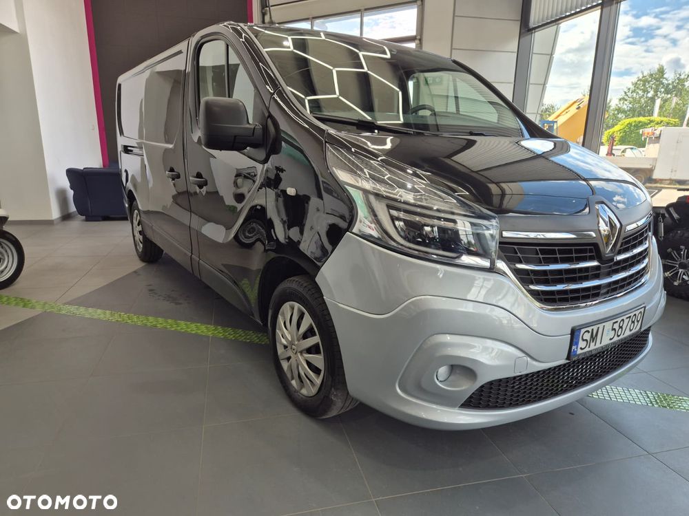 Renault Trafic 2.0 DCi 120  / L2H1 LONG / JEDYNY TAKI Z MONAKO / SERWISOWANY / ODŚWIEŻONY / ORYG. NISKI PRZEBIEG / RARYTAS / LAMPY LEDOWER  / DŁUGA PAKA / 3 MIEJSCA / UNIKATOWY STYL / EURO 6 - 33