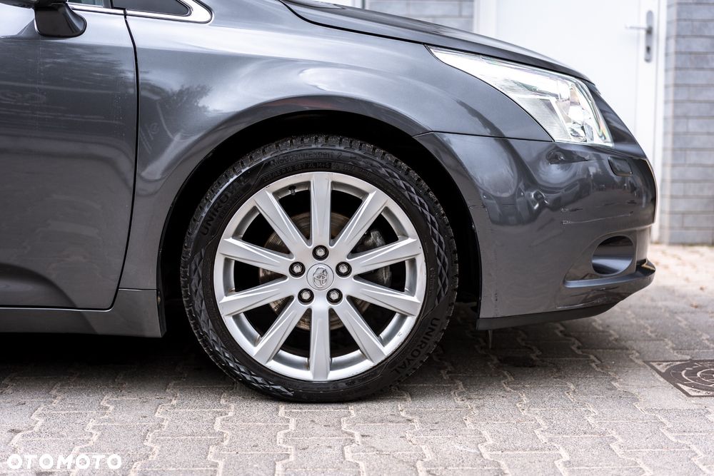 Toyota Avensis 2.0 Sol plus NAVI - 8