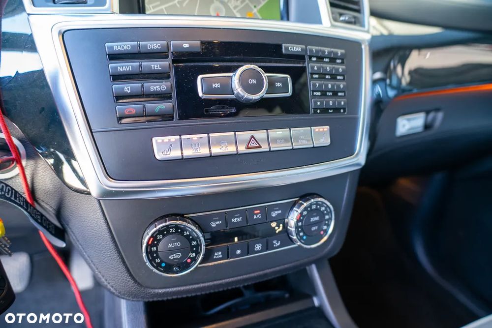 Mercedes-Benz GL 350 BlueTEC 4Matic 7G-TRONIC - 25