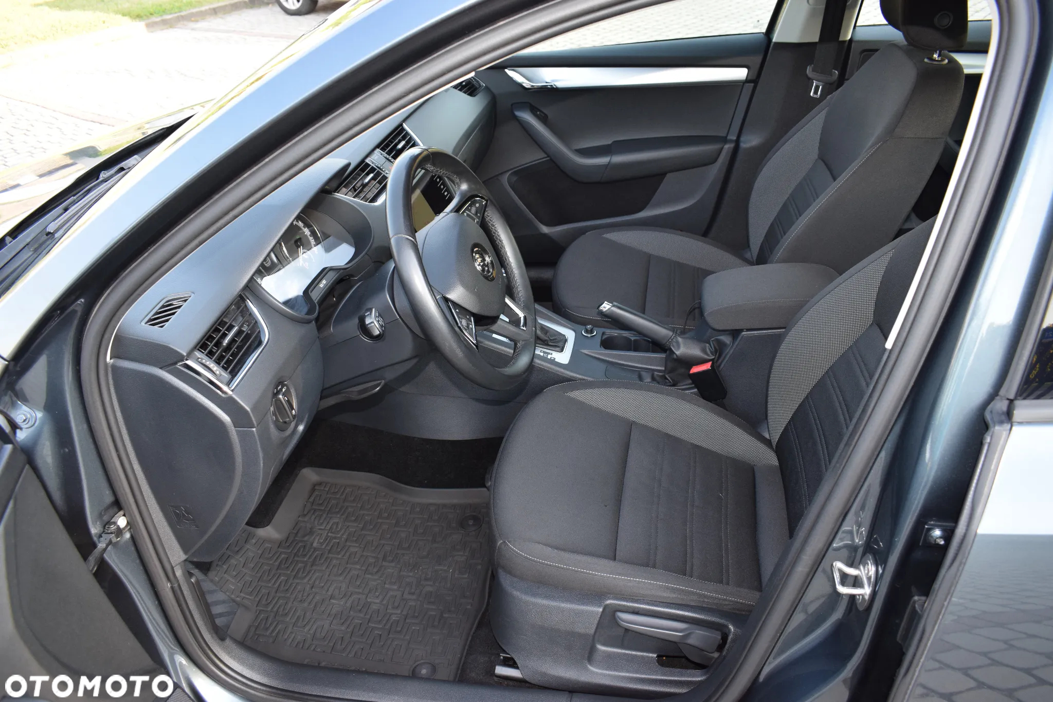 Skoda Octavia 2.0 TDI Ambition DSG EU6 - 17