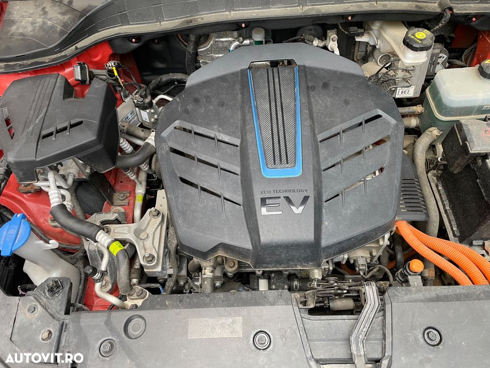 Hyundai KONA - 5