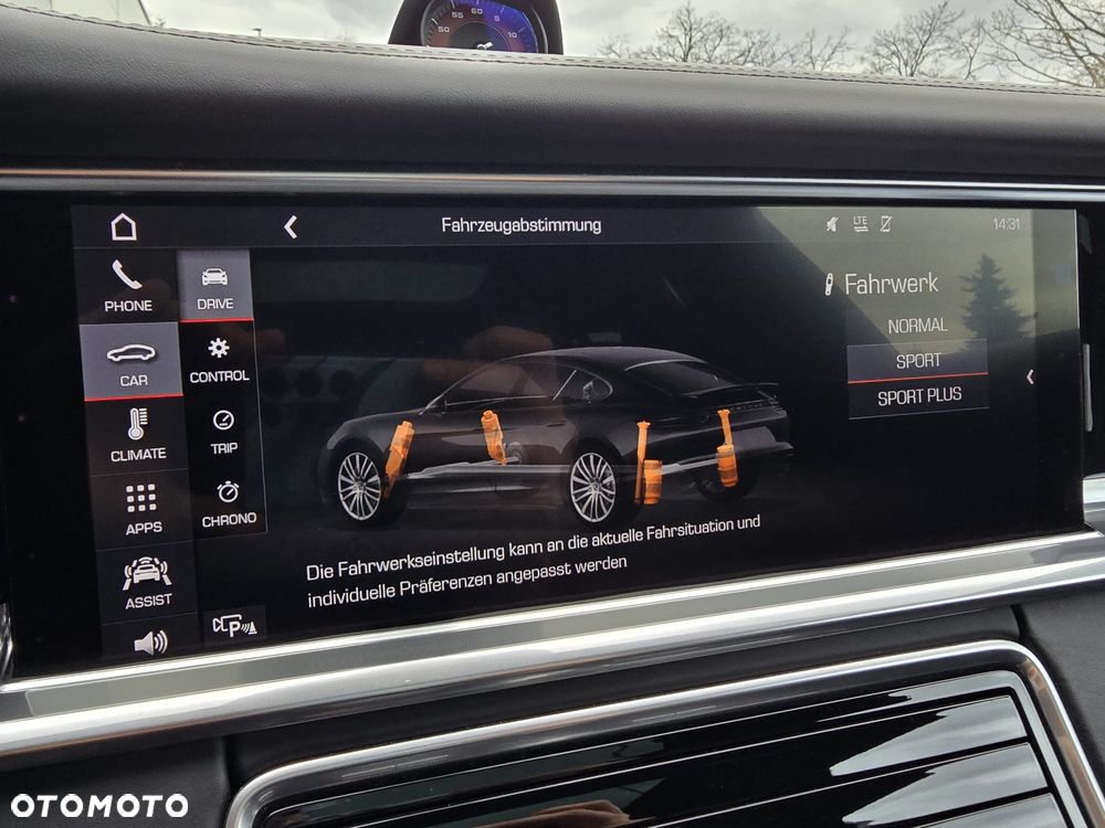 Porsche Panamera 4S - 13