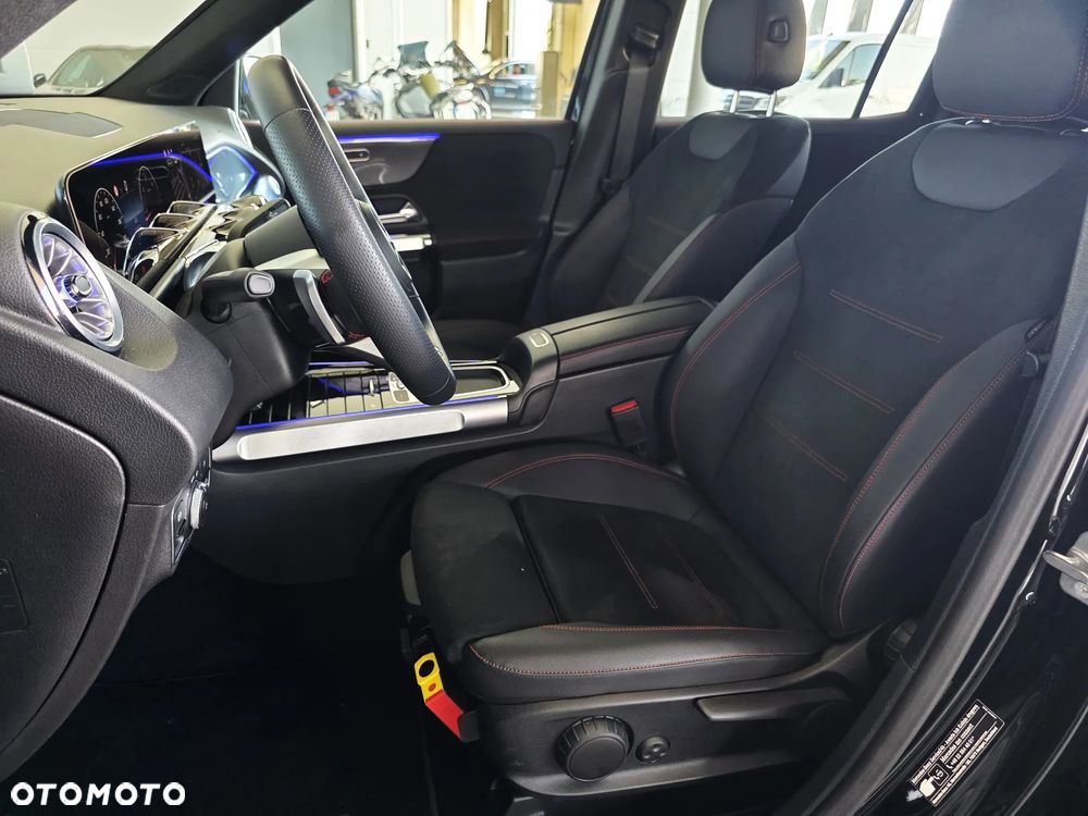 Mercedes-Benz GLB 220 d 4-Matic AMG Line 8G-DCT - 17