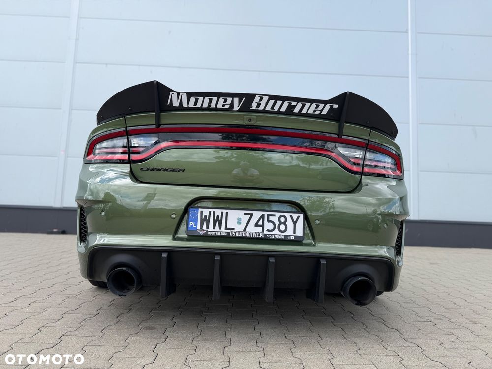 Dodge Charger 5.7 R/T Daytona - 22