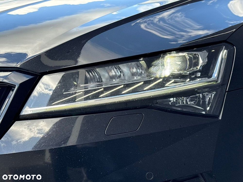 Skoda Superb 2.0 TSI 4x4 Sportline DSG - 19