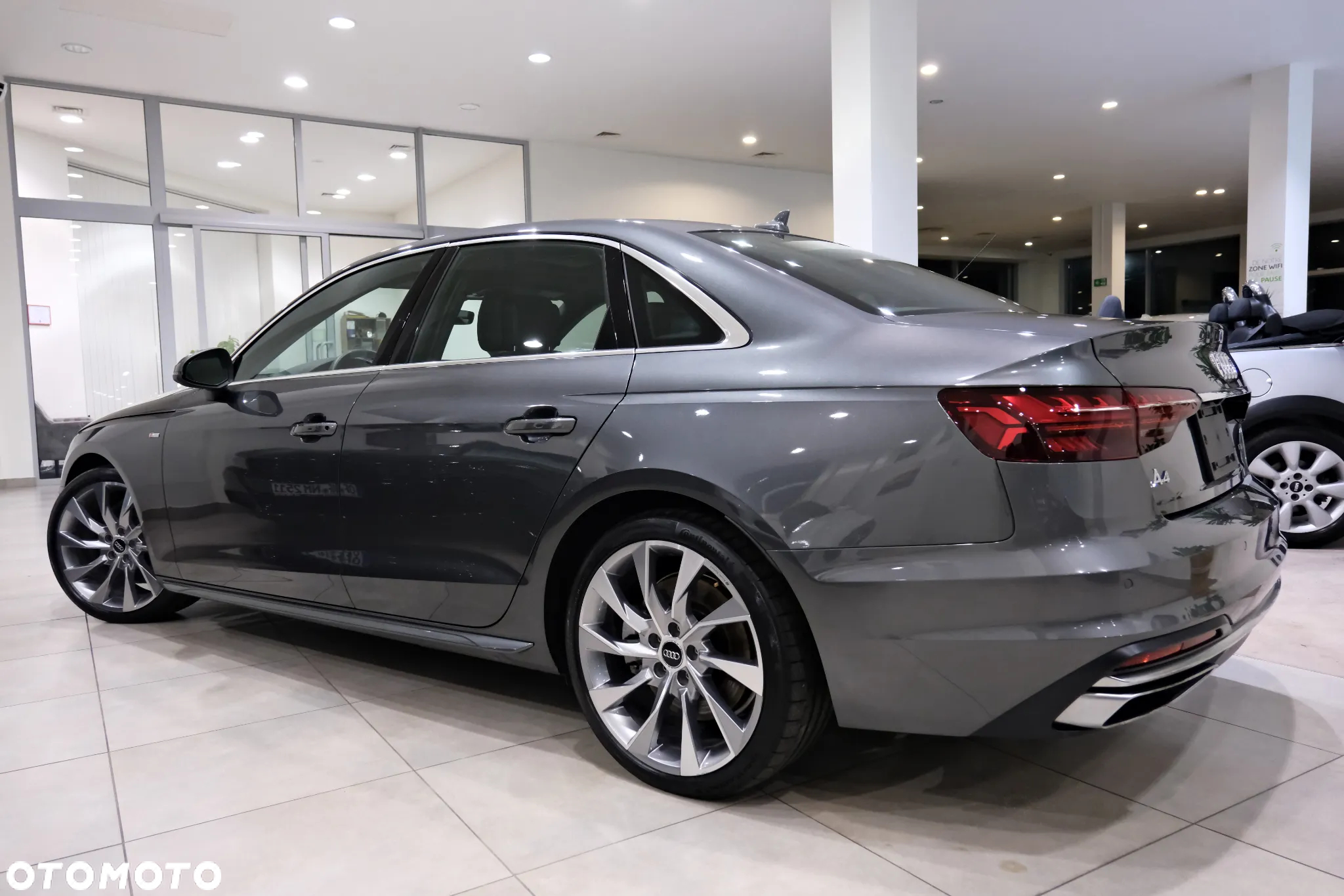 Audi A4 - 8