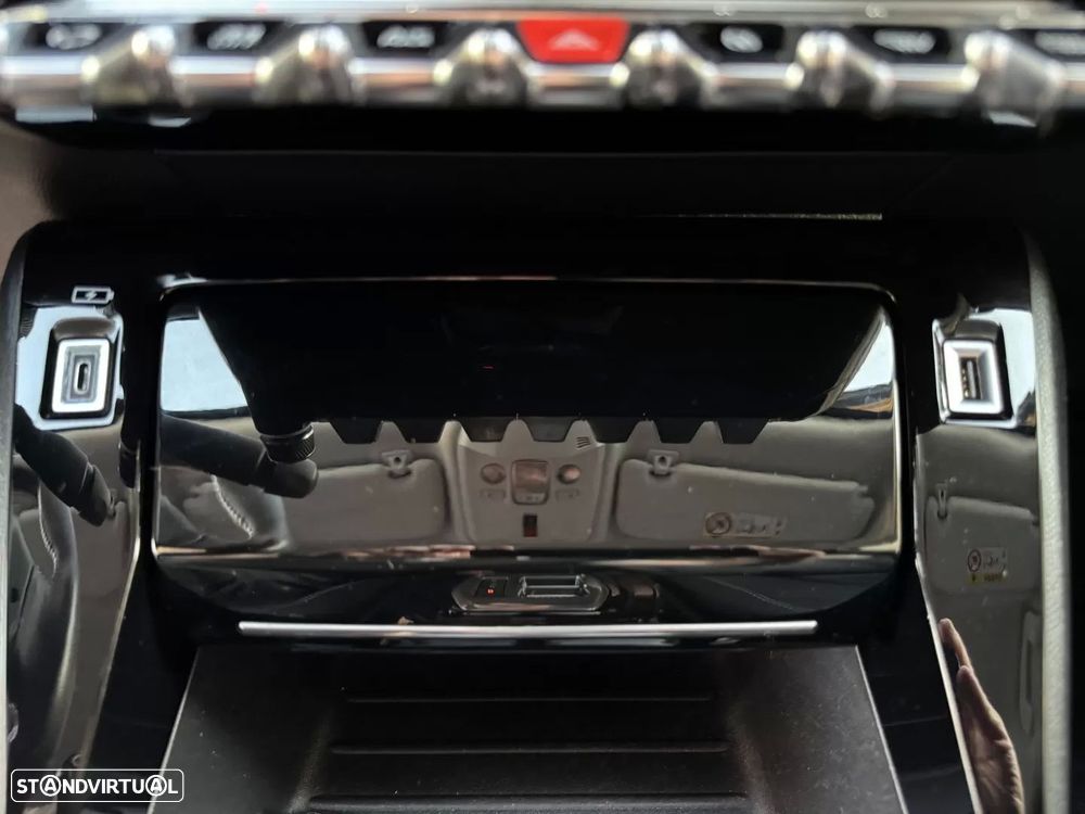 Peugeot e-2008 50 kWh Allure - 42