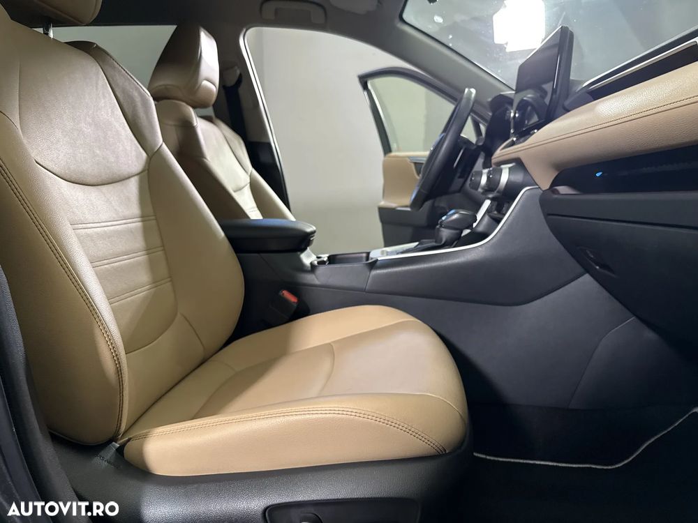 Toyota RAV4 - 12
