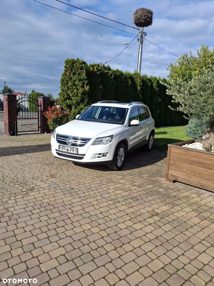 Volkswagen Tiguan - 2