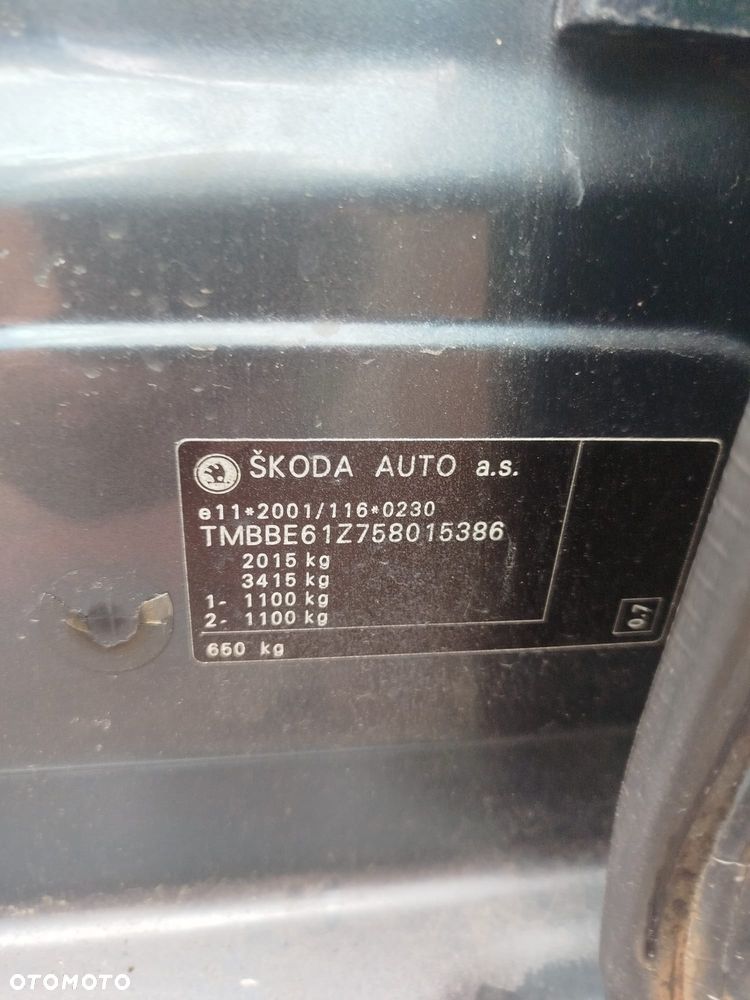 Skoda Octavia 2 na części - 8
