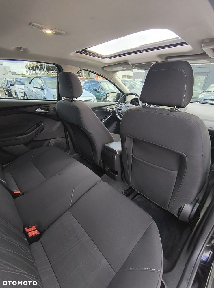 Ford Focus - 18
