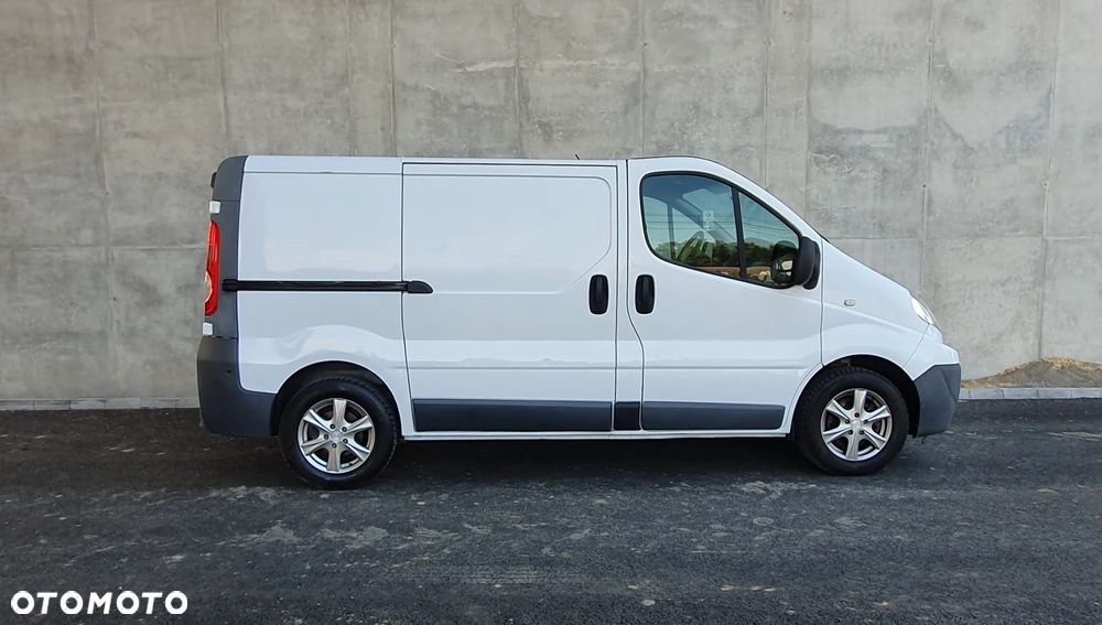 Renault Trafic - 8
