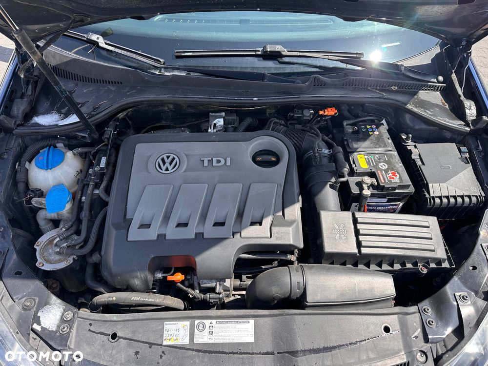 Volkswagen Golf 2.0 TDI DPF DSG Highline - 18
