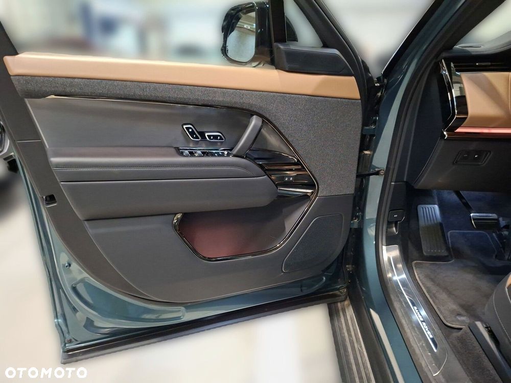 Land Rover Range Rover Sport - 12