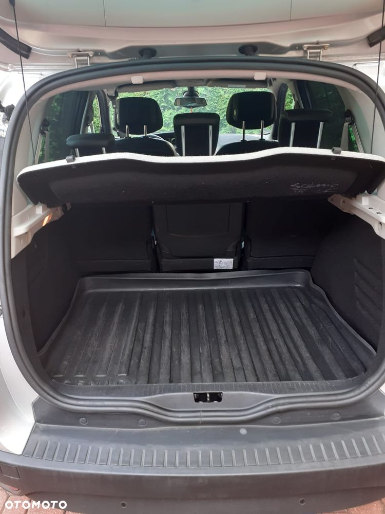 Renault Scenic - 9