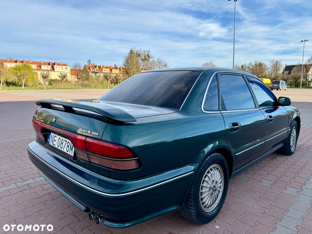 Mitsubishi Sigma - 8