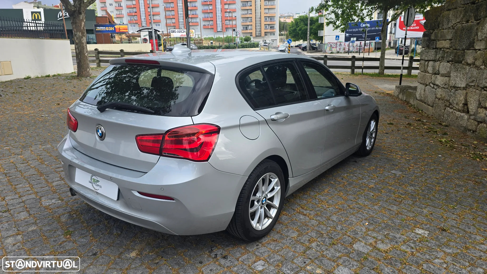 BMW 116 d EDynamics Advantage - 11