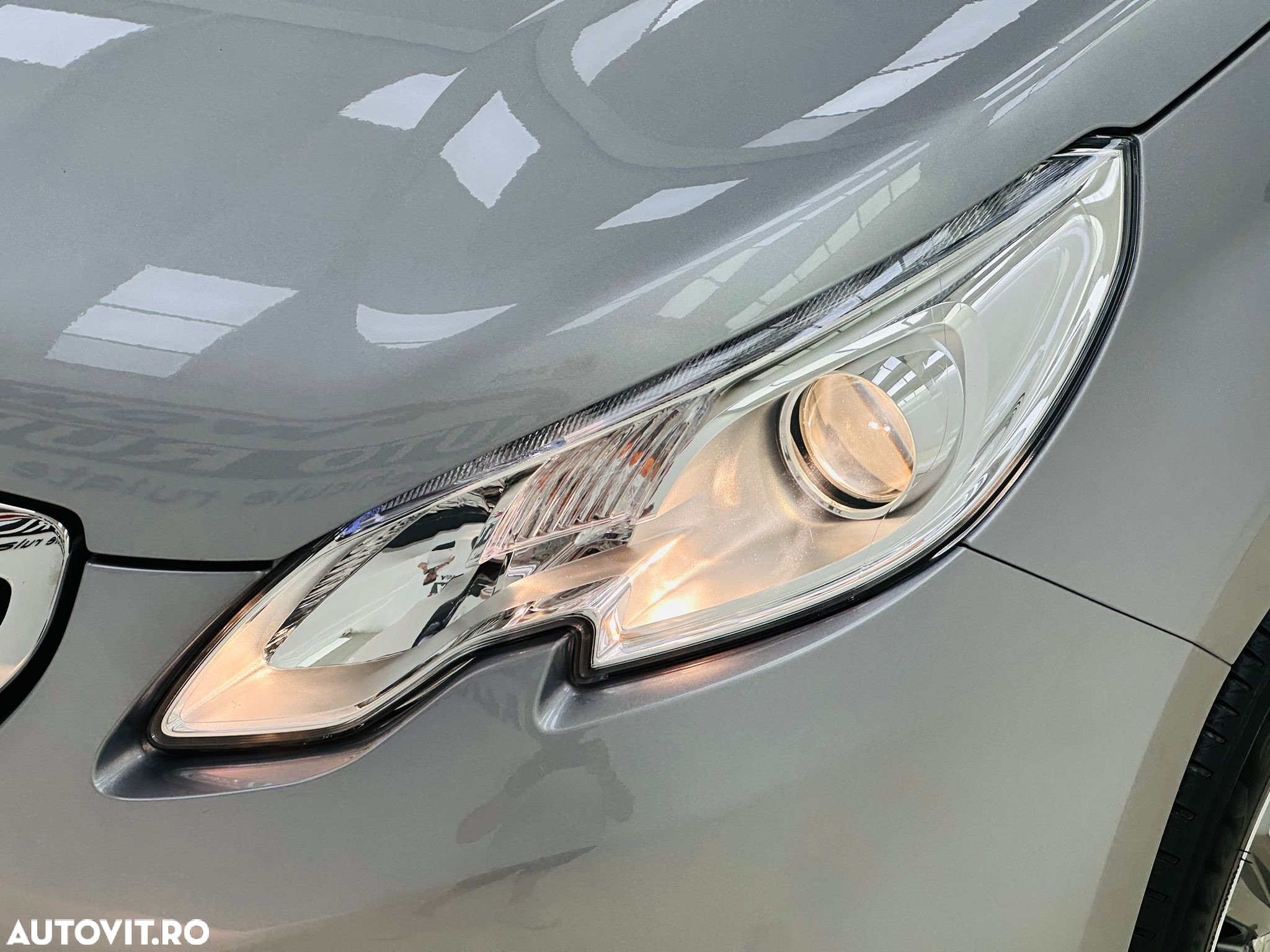 Peugeot 2008 - 12