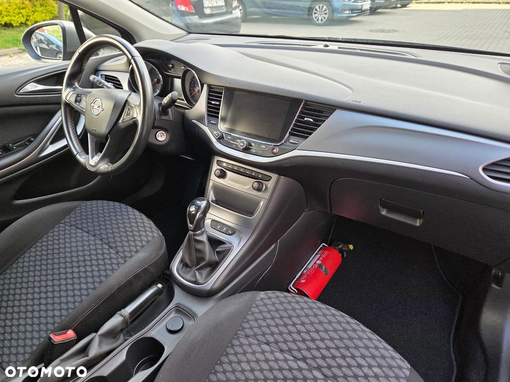 Opel Astra 1.6 CDTI Essentia S&S - 10