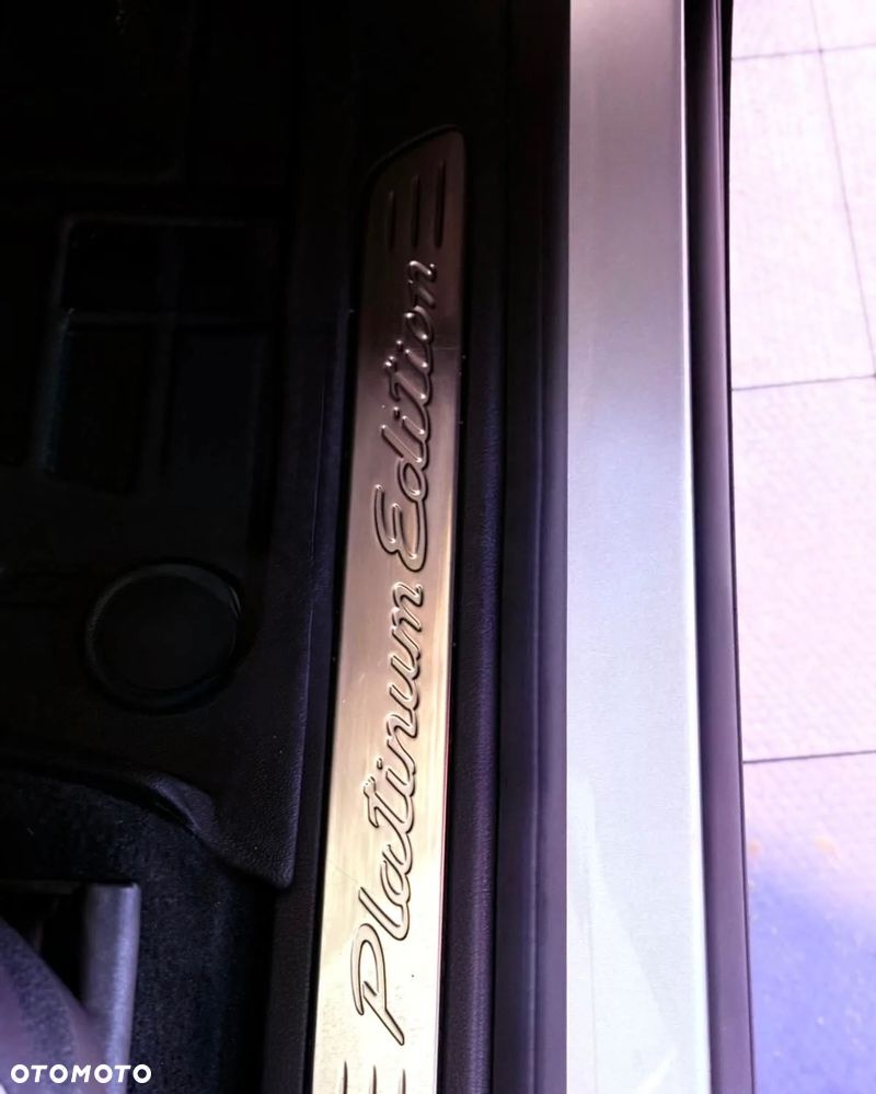 Porsche Cayenne Platinum Edition - 22