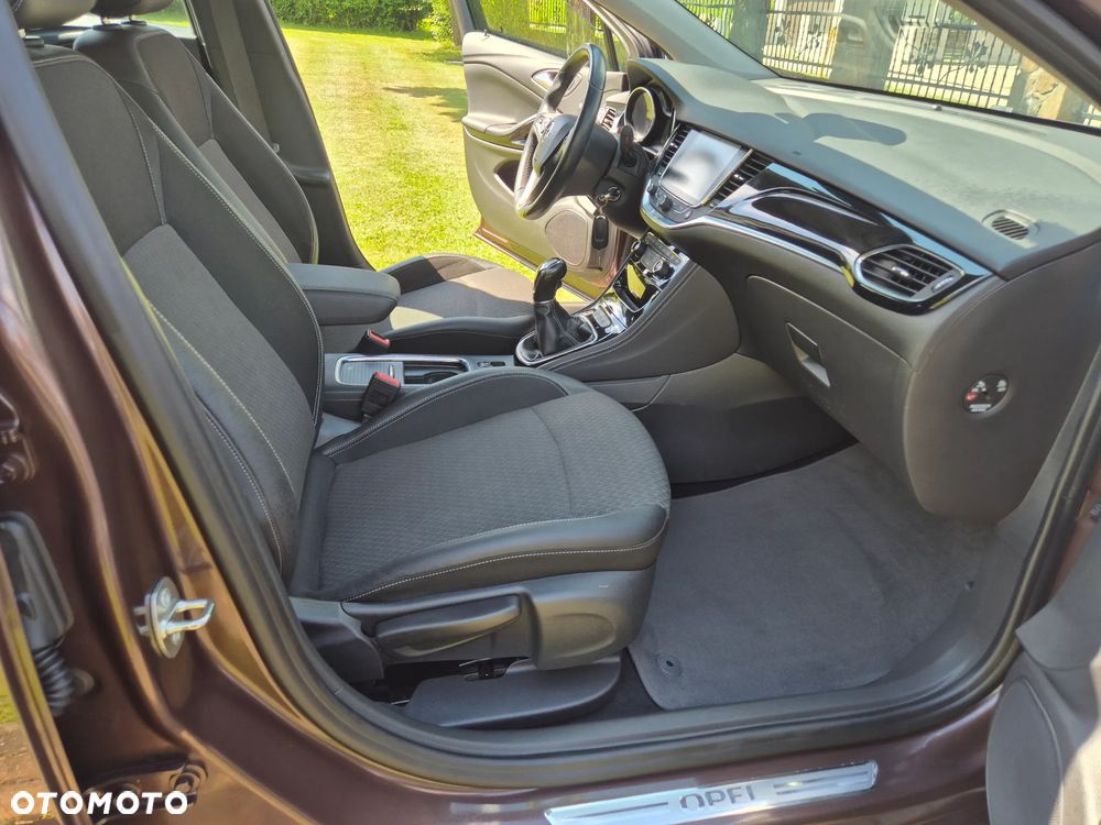 Opel Astra 1.4 Turbo Sports Tourer 120 Jahre - 26