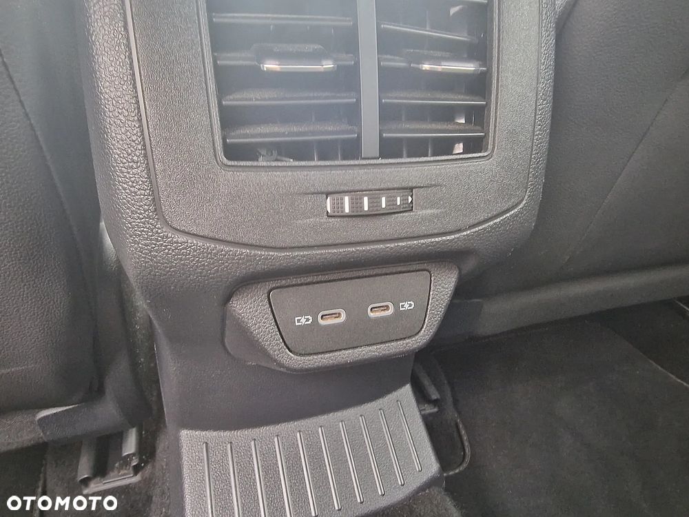 Volkswagen T-Roc 2.0 TSI 4Motion R-Line DSG - 11