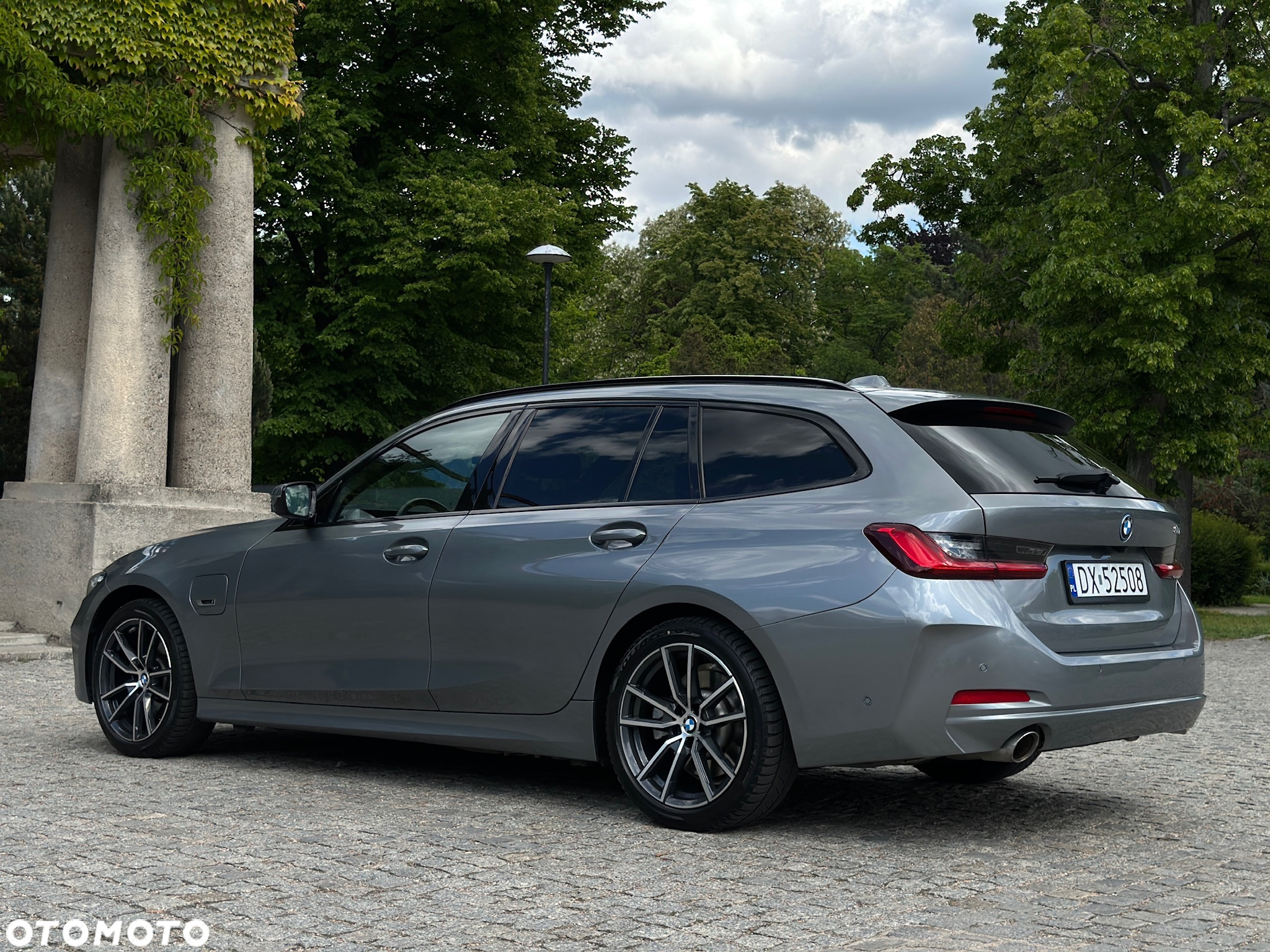 BMW Seria 3 330i Sport - 6