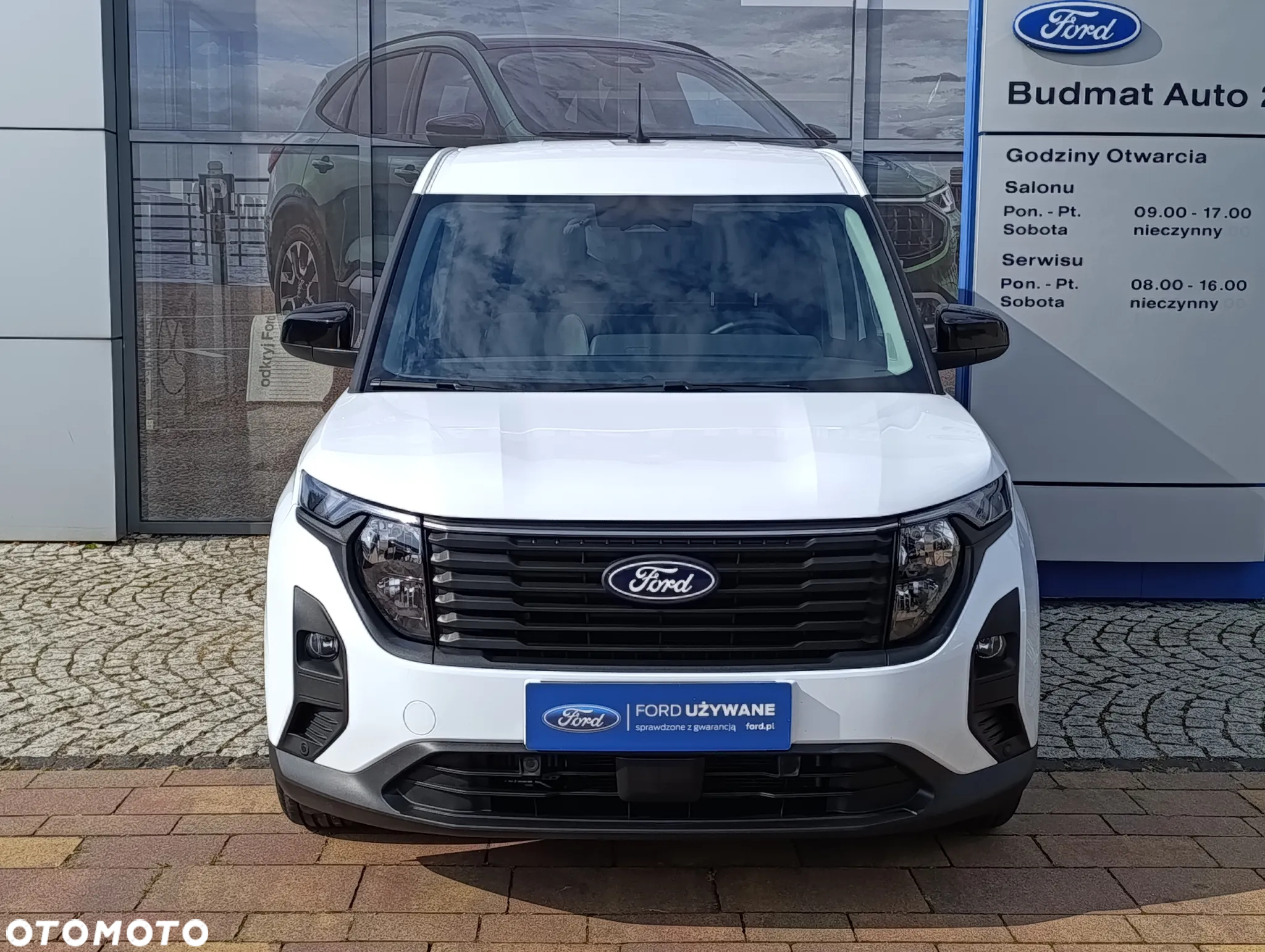 Ford Transit Courier Van Limited - 3