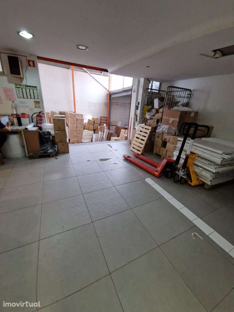 Armazém e Venda /Massama - Grande imagem: 4/19