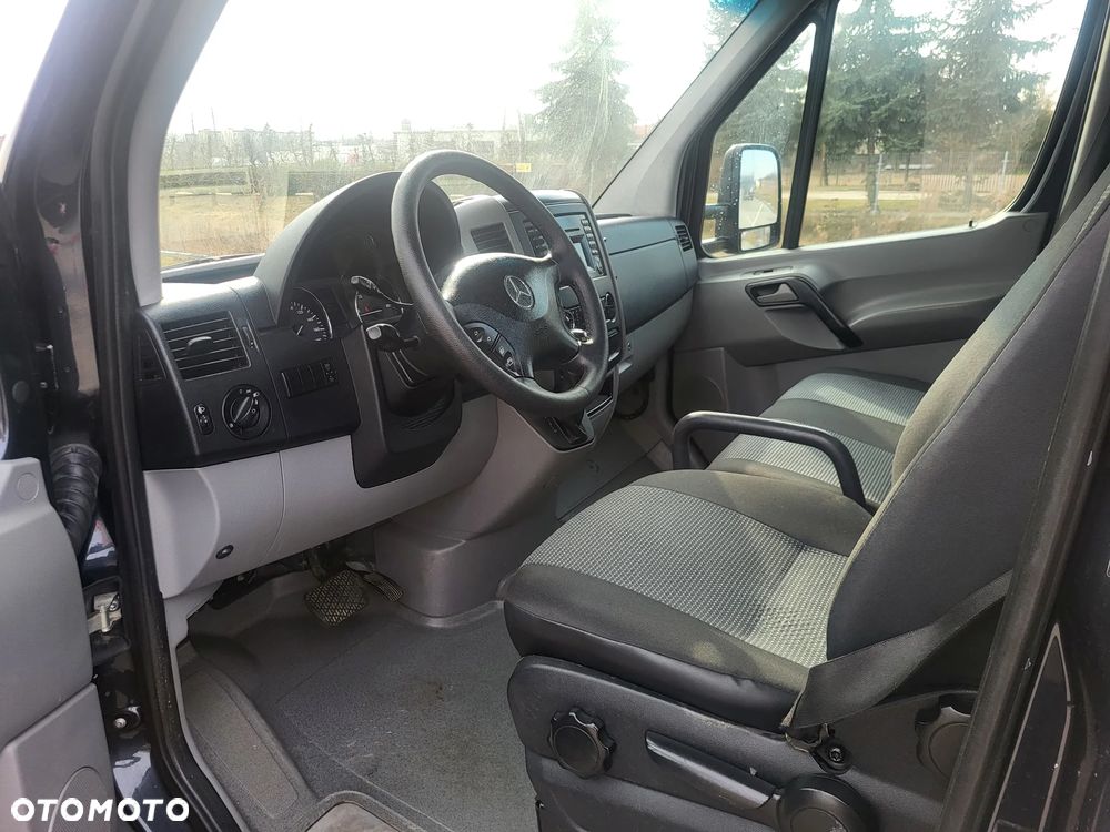 Mercedes-Benz Sprinter - 21