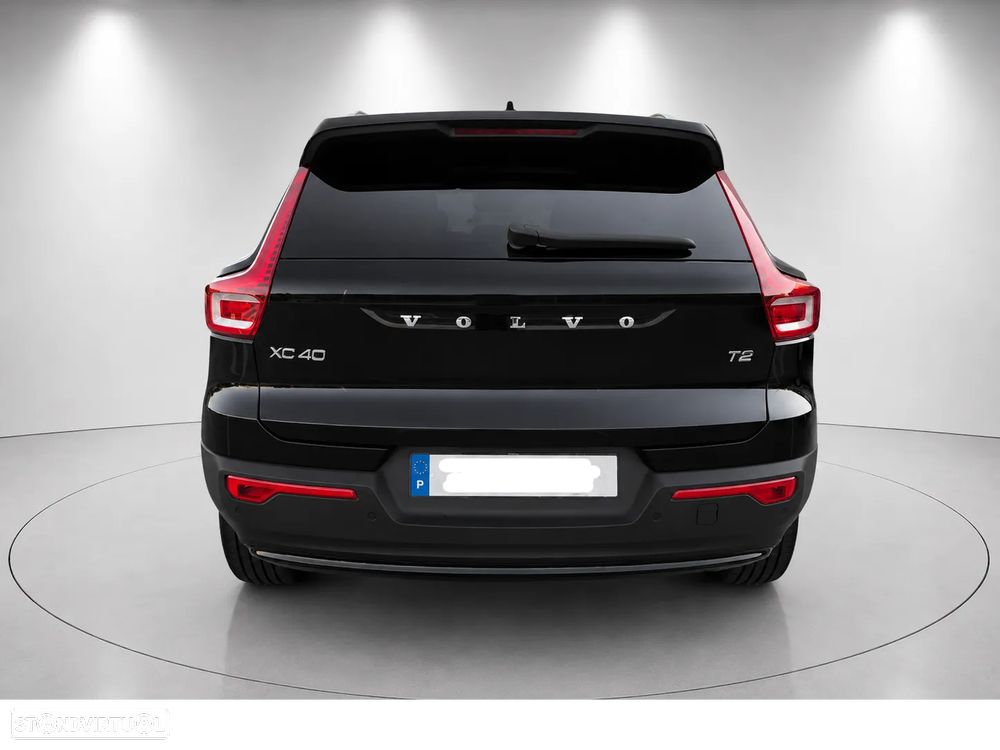 Volvo XC 40 1.5 T2 Plus Dark Auto - 4