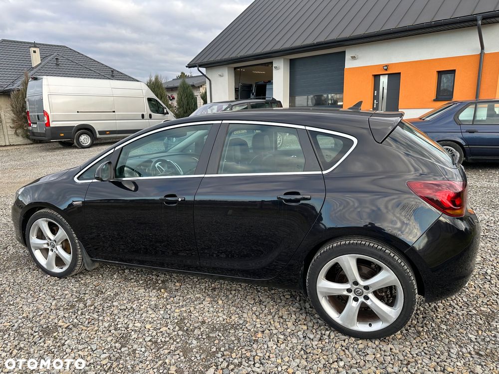 Opel Astra 1.6 T Cosmo - 7