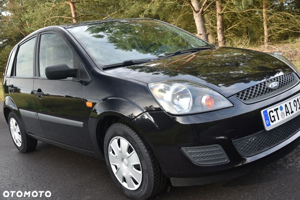 Ford Fiesta ver-1-3-black-magic - 15