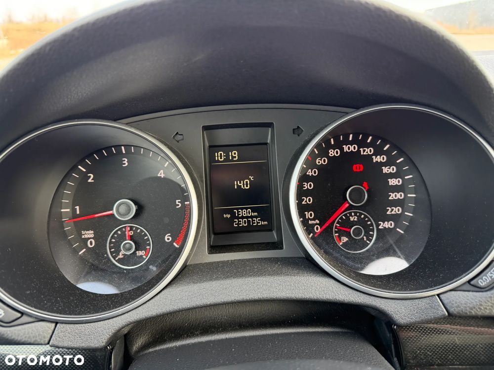 Volkswagen Golf 1.6 TDI DPF Comfortline - 19